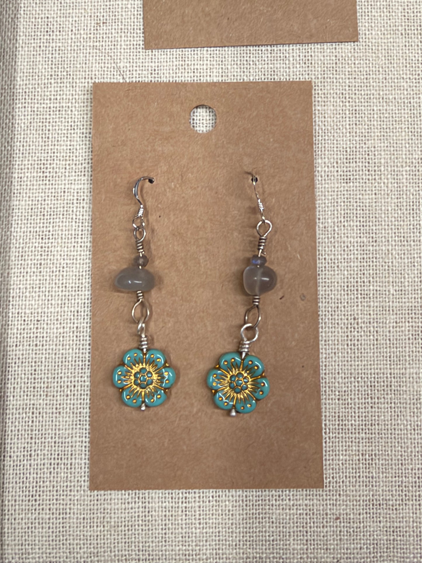 Earrings: Flower